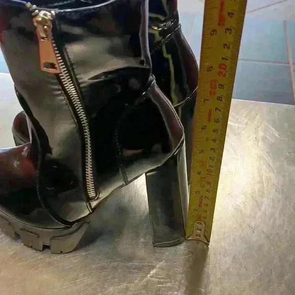 Streetwear Society Black Platform Heeled Boot Size 6 - Picture 2 of 6